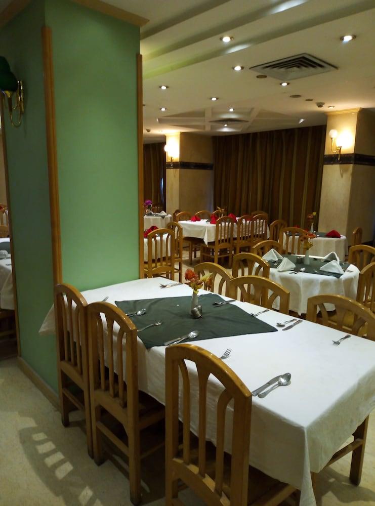 Queens Valley Hotel, Restaurants, Bars And Spa 룩소르 외부 사진